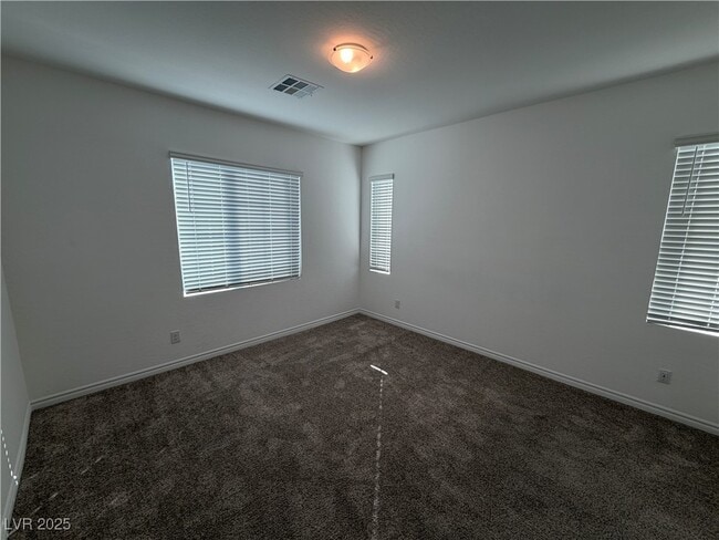 Building Photo - 20 Barbara Ln