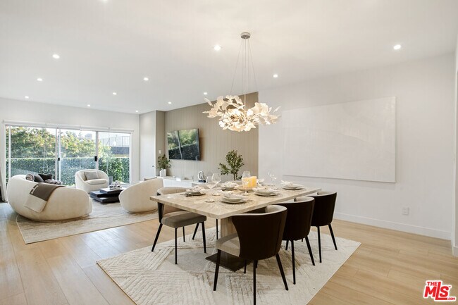 Building Photo - 10630 Wilkins Ave