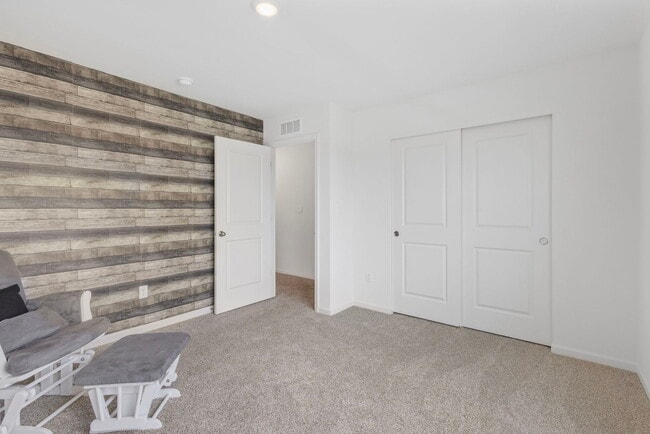 Building Photo - 2461 Tahoe ln