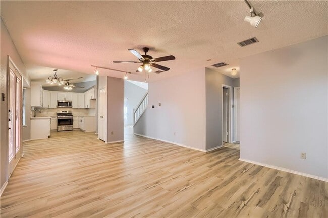 Building Photo - 15025 Wells Port Dr