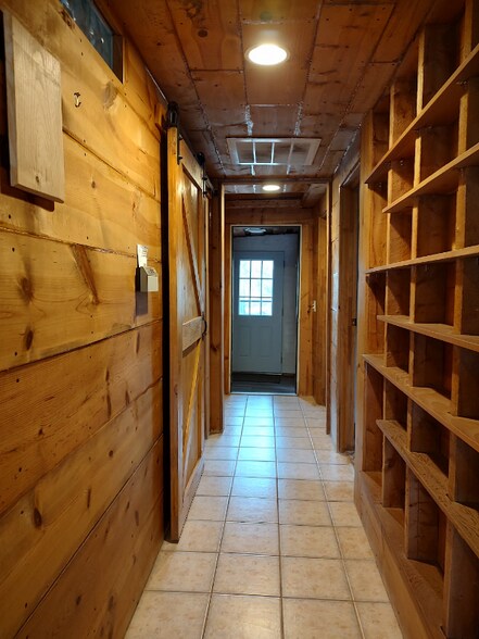 Building Photo - 723 N Shields St