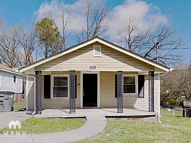 Building Photo - 1112 Pine St