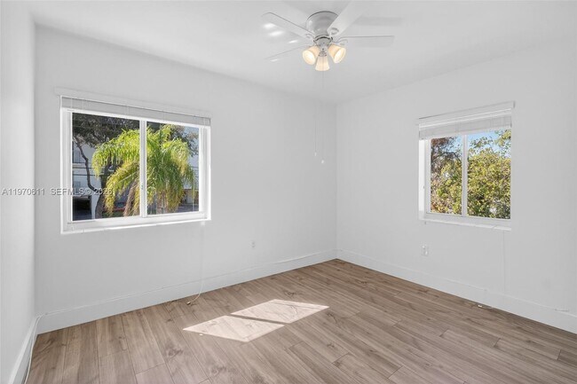 Building Photo - 1801 SW 5th St