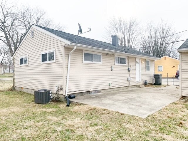 Building Photo - EAST SIDE 3BR RECENTLY UPDATED!