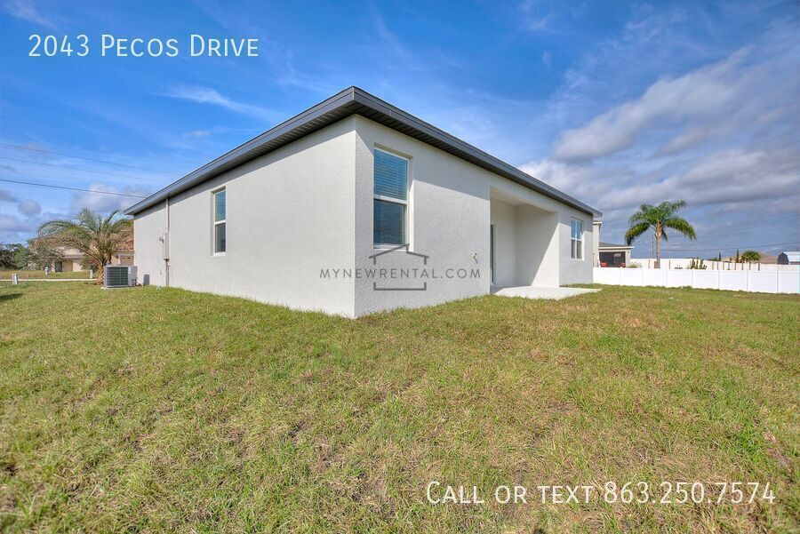 Building Photo - 2043 Pecos Dr