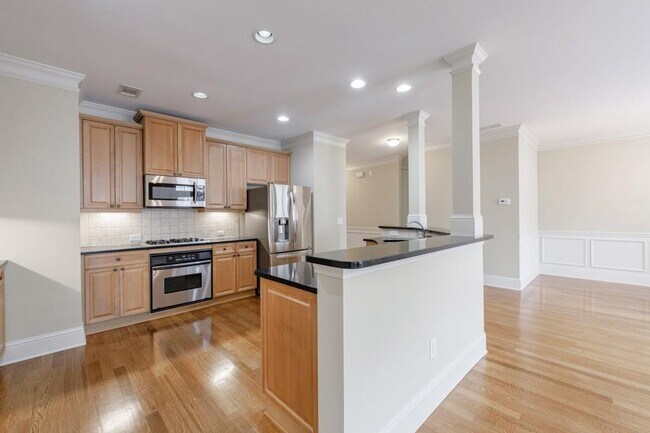 Building Photo - 10293 Midway Ave