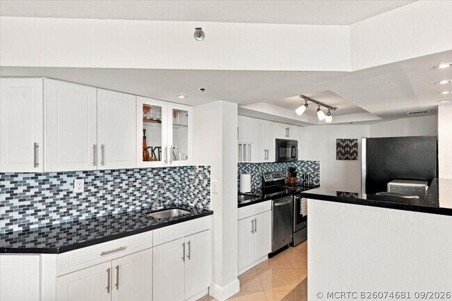 Building Photo - 300 Three Islands Boulevard