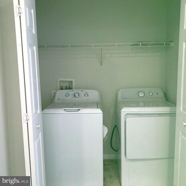 Building Photo - 4647 Harrier Way