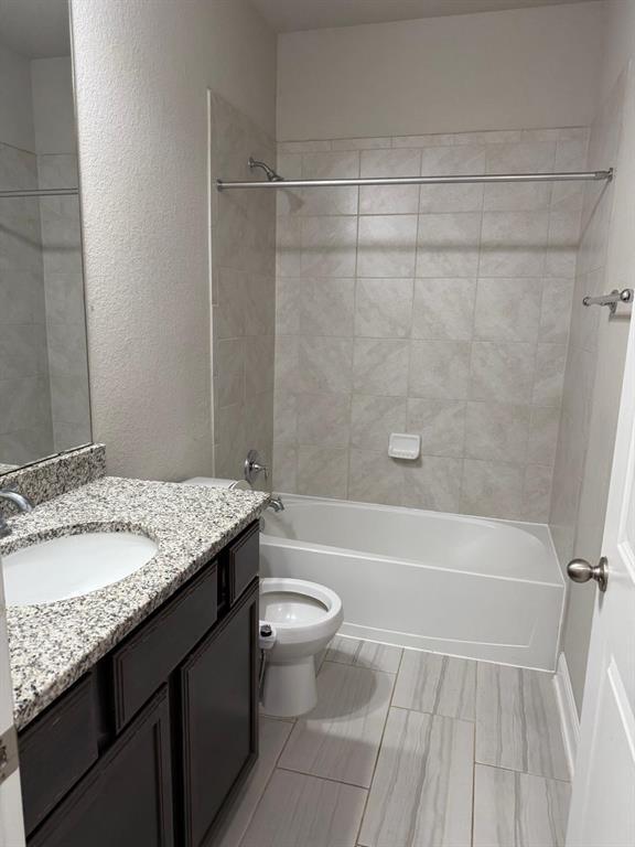Building Photo - 2637 Enza Dr