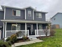 Building Photo - ***PENDING APPLICATION***Beautiful 3 Bedroom Home with Massive Garage and Bonus Room