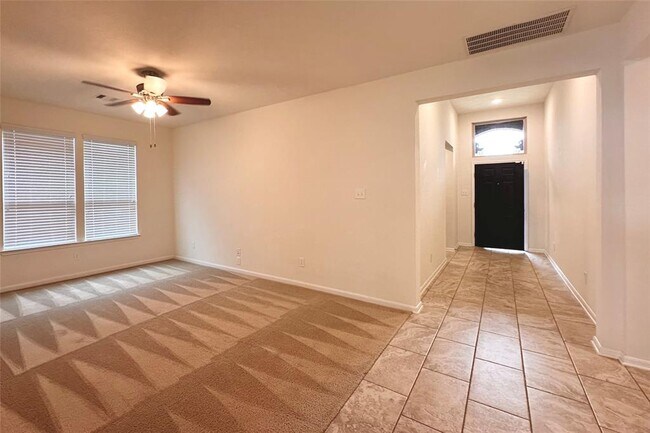Building Photo - 25302 Farmdale Ln