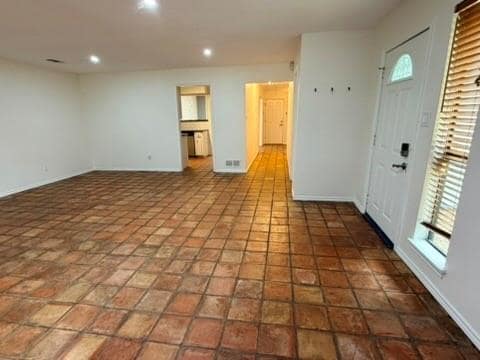 Building Photo - 5045 Thunder Rd