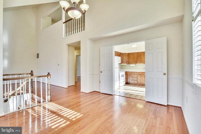 Building Photo - 3023 Oakton Meadows Ct