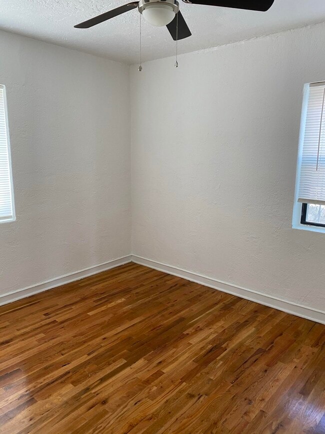 Building Photo - 613 Olson St