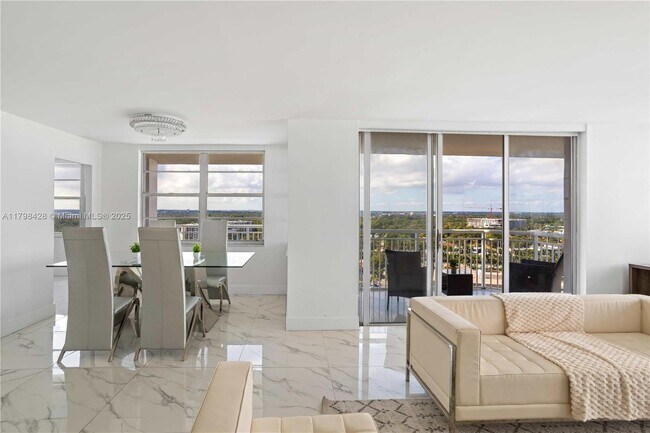 Building Photo - 18051 Biscayne Blvd