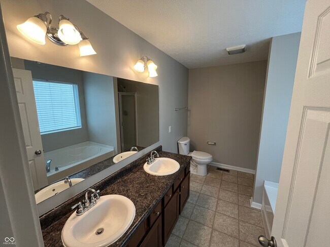 Building Photo - 15156 High Timber Ln