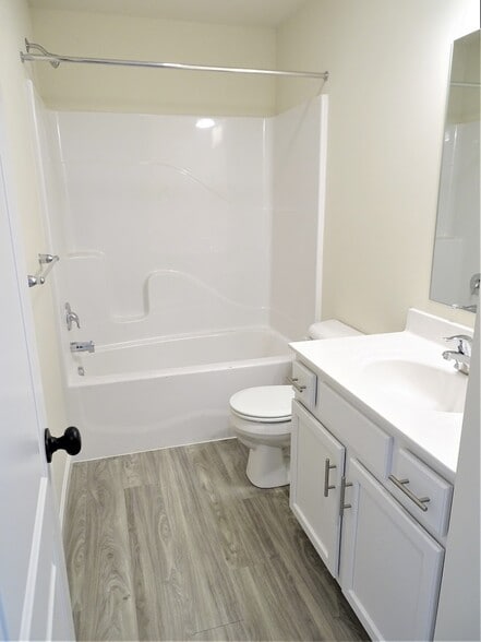 Building Photo - 349 Cedar Holw