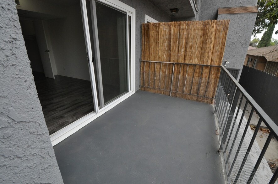 Building Photo - 13800 Sherman Way