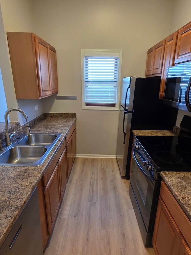 Building Photo - 1361 Cunat Ct