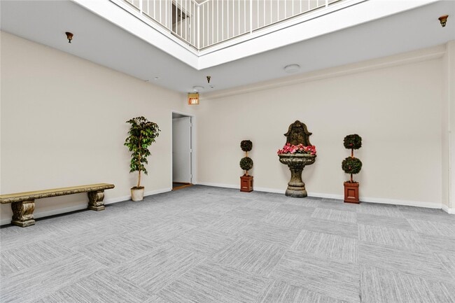 Building Photo - 16940 Chatsworth St