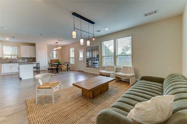 Building Photo - 6706 Hobby Wind Ridge Dr