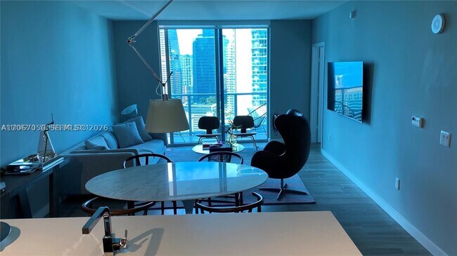 Building Photo - 1100 S Miami Ave