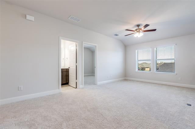 Building Photo - 3029 Hollybrook Ln