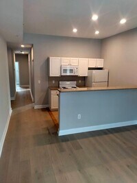 Building Photo - 42 Imlay St