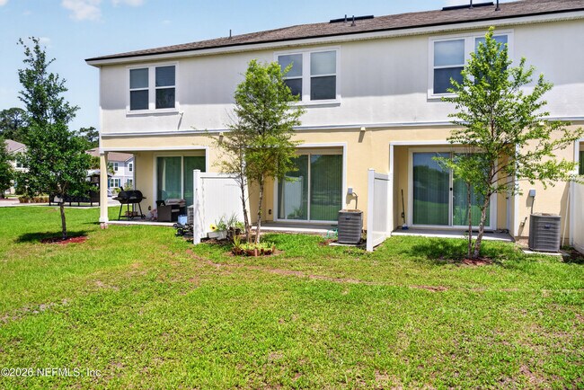 Building Photo - 8210 Larose Rd