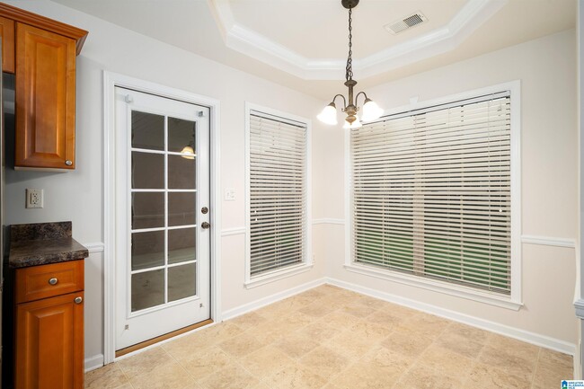 Building Photo - 6062 Townley Ct