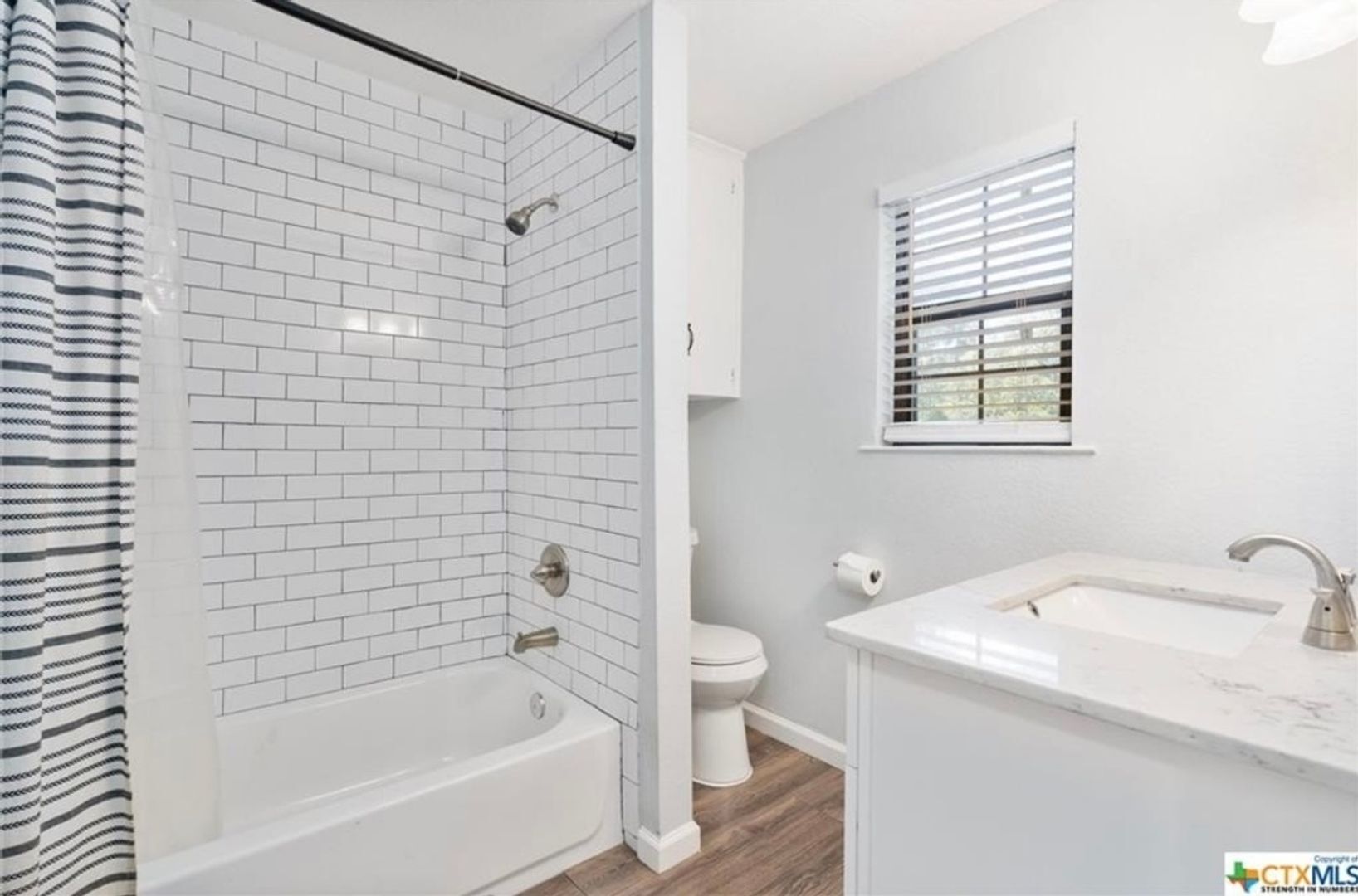 Building Photo - 610 Vernon St