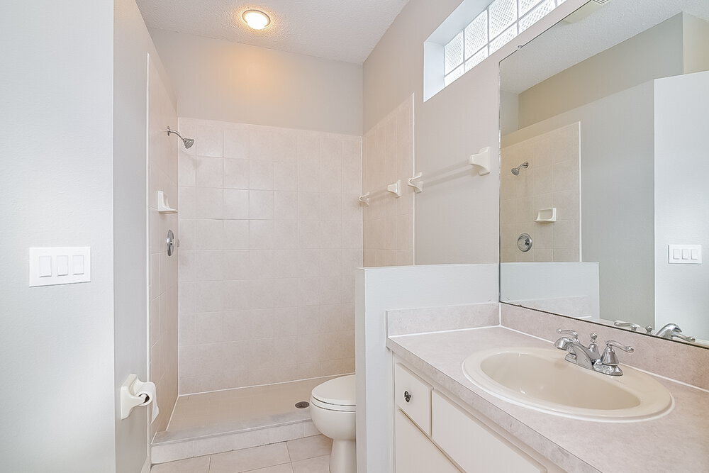 Building Photo - 7129 Captiva Cir