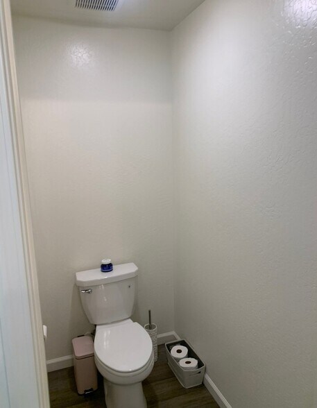 Building Photo - 1380 Eagle Rdg Dr