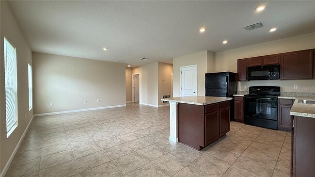 Building Photo - 1481 Haines Dr