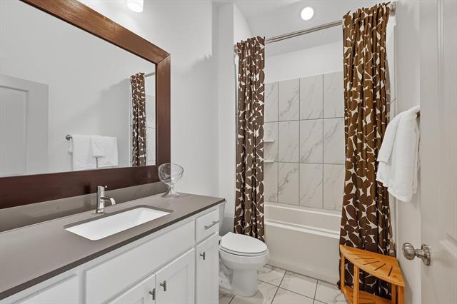 Building Photo - 1029 3rd St