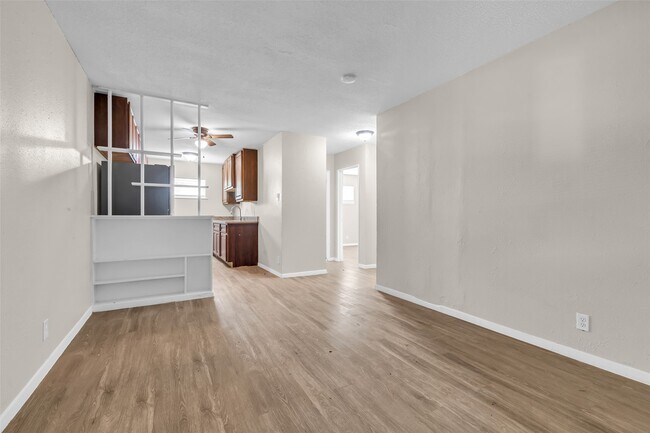 Building Photo - 4706 Yellowstone Blvd