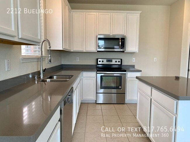 Building Photo - 2212 Buelingo-