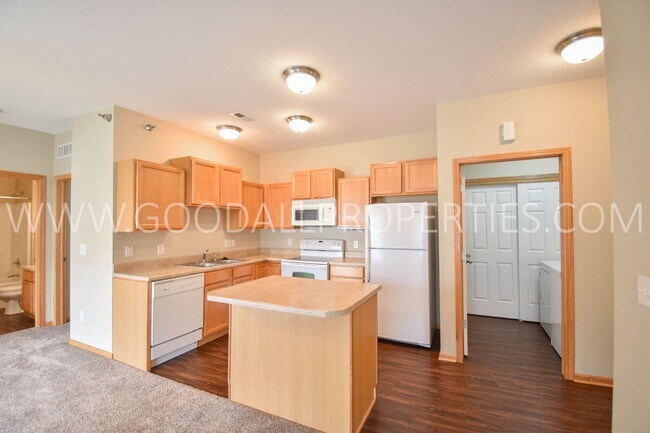 Building Photo - Welcome to this affordable 2-Bedroom, 2-Bath Condo in Johnston with Detached 1-Car Garage.