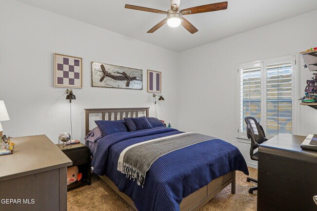 Building Photo - 7417 Gulf Creek Dr