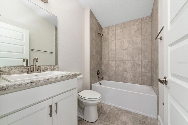 Building Photo - 2111 Cartgate Ln