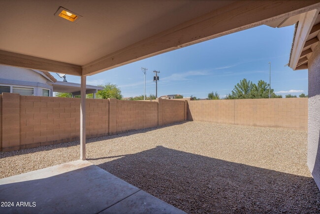 Building Photo - 17482 W Caribbean Ln