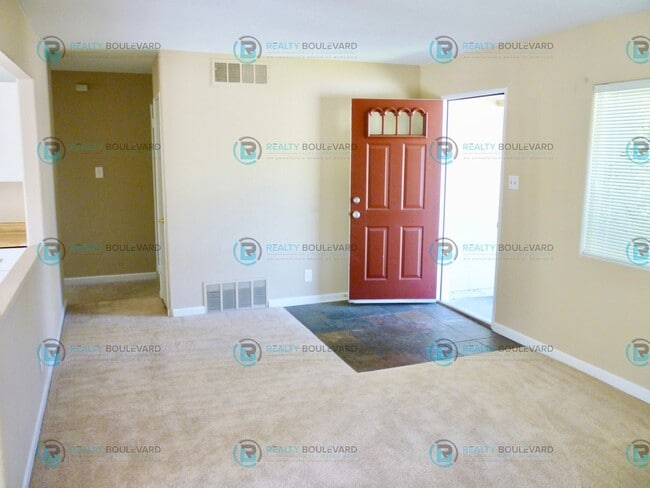 Building Photo - Charming 3-Bedroom Home in Sparks – Cozy C...