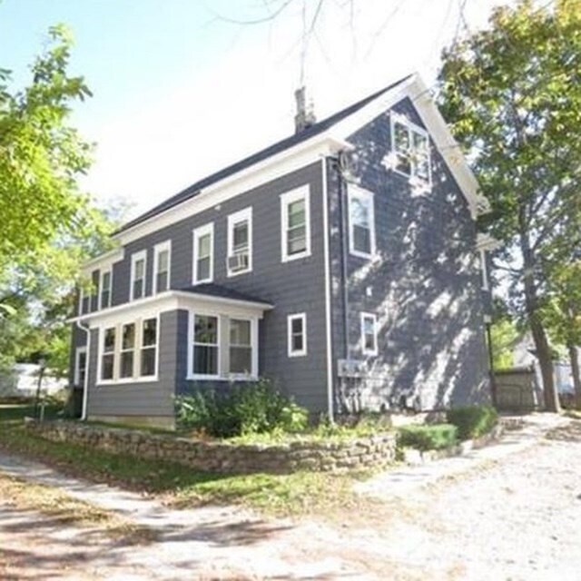 Primary Photo - 27 Douglas St
