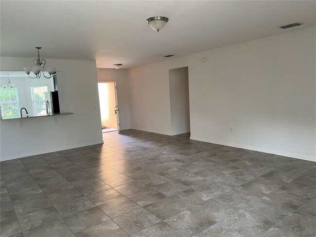 Building Photo - 3614 Umbrella Ct