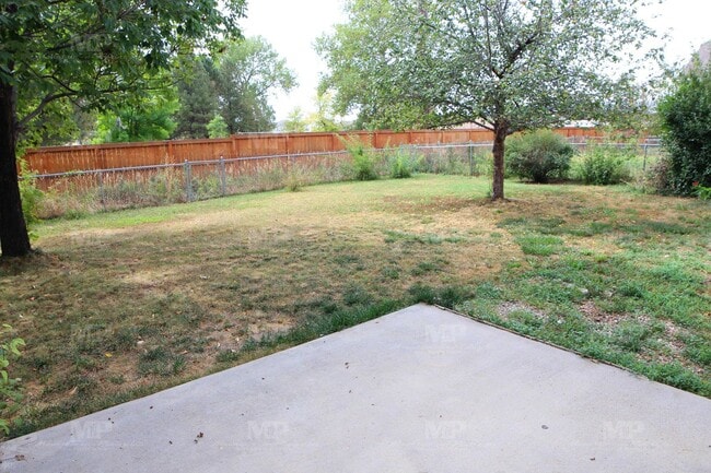 Building Photo - 419 Nokomis Ct