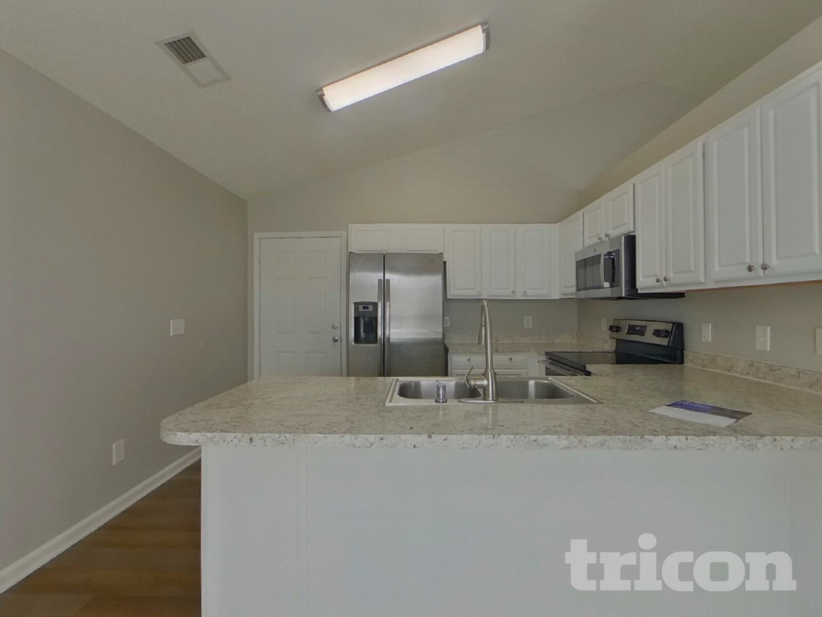 Building Photo - 337 White Gables Dr