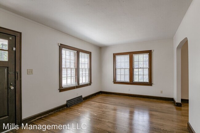 Building Photo - 3 br, 1 bath House - 2673 S 14