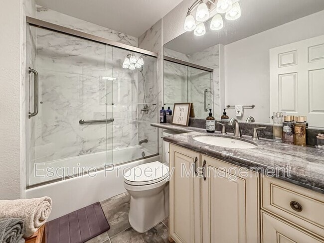 Building Photo - 5965 Paseo Encantada
