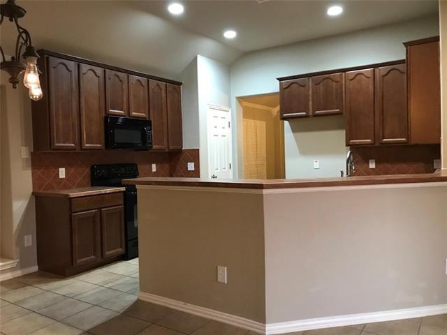 Building Photo - 2732 Cascade Cove Dr