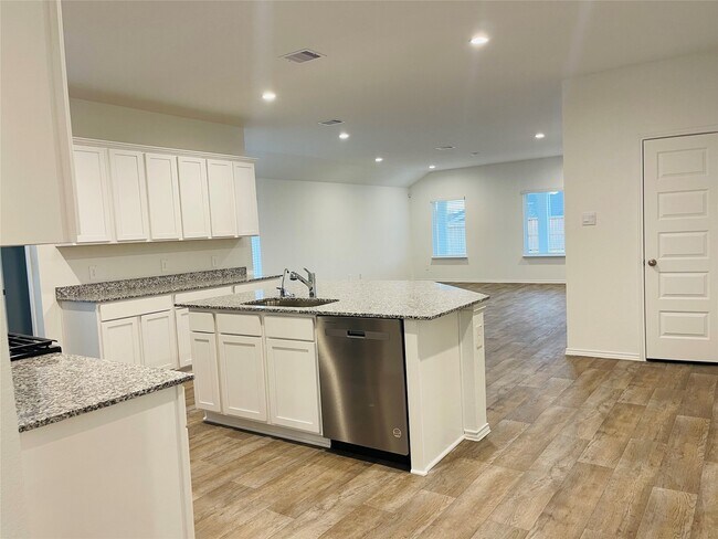 Building Photo - 7515 Audubon Russet Dr